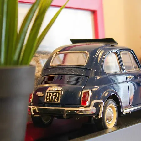 Fab 'n' Chic Апартаменти *