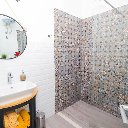 Fab 'n' Chic * Спліт