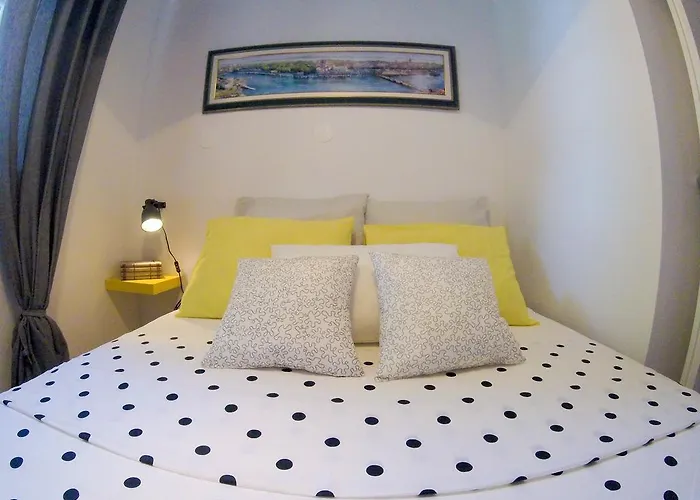 Fab 'n' Chic * 스플리트